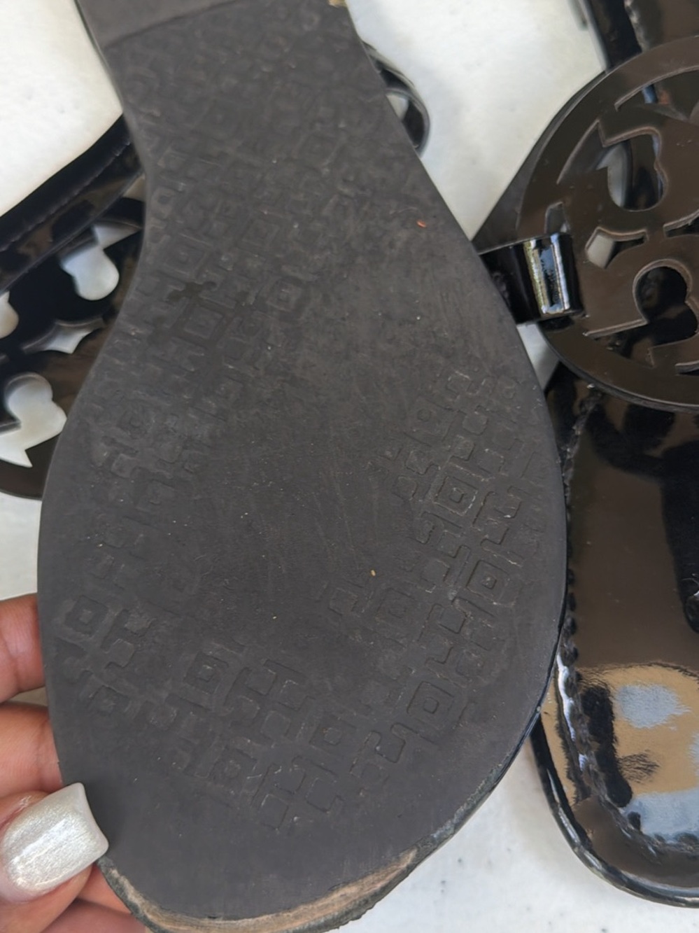 Tory Burch Black Patent Logo Thong Sandals with Gold Accent - Picture 3 of 5